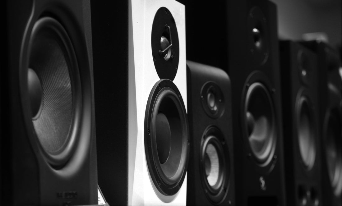 [TECHMENT] The "Ferrite Core Noise Choke": How to eliminate static buzzing and hum from desktop audio speakers