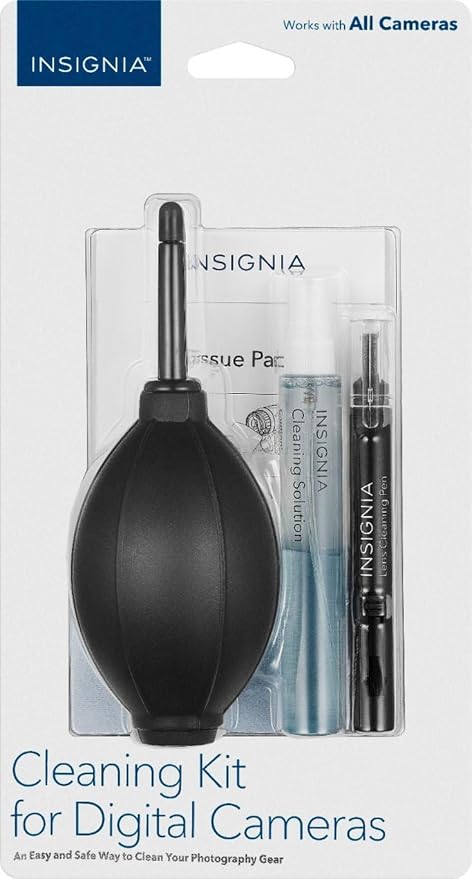 INSIGNIA Insigni - 5-in-1 Cleaning Kit for Digital Cameras by Unknown