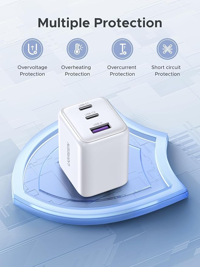UGREEN 3-Port 30W USB C Charger, GaN II Compact iPhone Charger Fast Charging, Type C Power Adapter for iPhone 17/16/15 Series, Samsung Galaxy S25/24/23, iPad, White