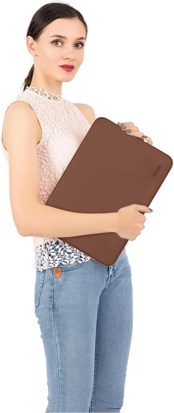MOSISO Laptop Case 15 inch, 15 inch Laptop Sleeve Bag Compatible with MacBook Air M5 A3448 M4 A3241 M3 A3114 M2 A2941 2026-2023, Dell XPS, Neoprene Computer Sleeve Bag with Small Case, Caramel Brown