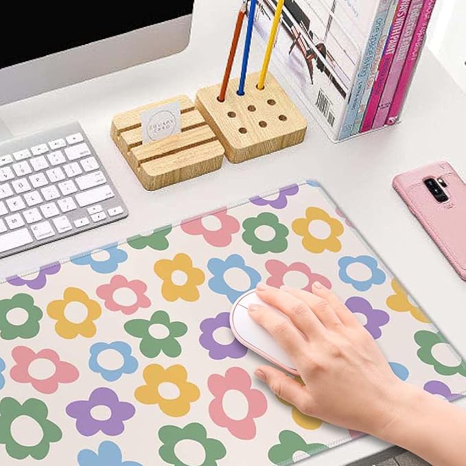 Vintage Groovy Flowers Desk Mat Large Gaming Mouse Pad XL Extended Mousepad Desk Pad Big Keyboard Pad Desktop Mouse Mat 31.5"x11.8" Deskmat for Gamers with Stitched Edges Non-Slip Rubber Base